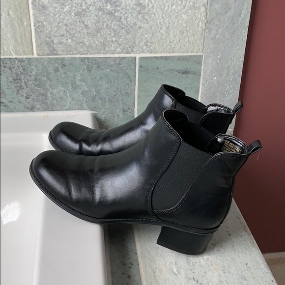 Bandolino Shoes - Bandolino Black Booties